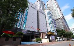 Amour Hotel