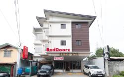 RedDoorz Plus @ Diola Villamonte Bacolod
