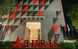 Aauris