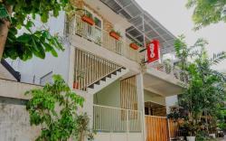 OYO 2376 Tiara Family Residence