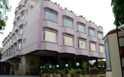 Hotel Maya International