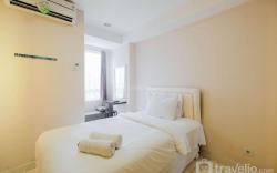 Cozy Studio Apartment @Cinere Bellevue By Travelio