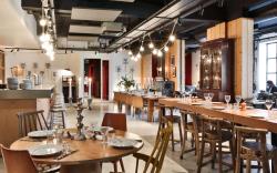 MOB HOTEL Paris Les Puces