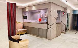 Melody Queen Hotel