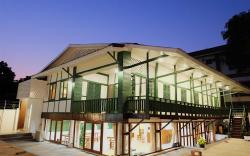 Barn Laos Hostel