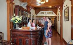 Lucky Hotel Hang Trong Street