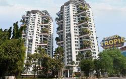 Grand Tropic Suites Hotel