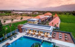 Lovina Beach Club and Resort
