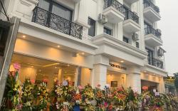 Paragon House and Residence