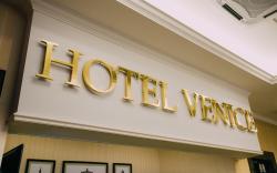 Venice Hotel