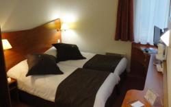 Kyriad Chantilly Hotel