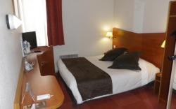 Kyriad Chantilly Hotel