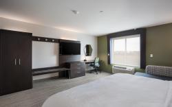 Holiday Inn Express & Suites Chicago - Hoffman Estates By IHG