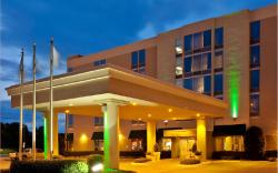 Clarion Pointe Hopkinsville near The Bruce Convention Center