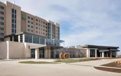 Embassy Suites by Hilton Kansas City Olathe