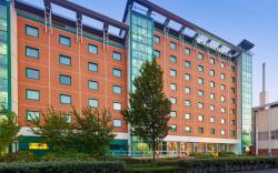 DoubleTree by Hilton Hotel Woking
