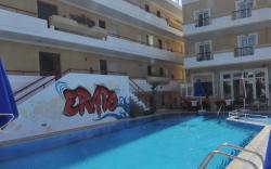 Erato Studios & Apartments