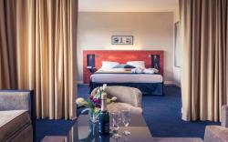 Mercure Maurepas Saint Quentin