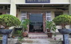 Rock Wood Hotel