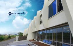 Comma & Resort