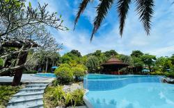 Try Palace Resort and Spa
