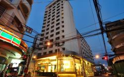 Mayflower Grande Hotel