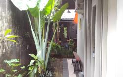 Jeng Tini Guest House