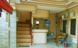 Eden Travellers Lodge