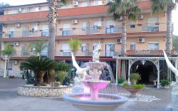 Hotel Happy Days