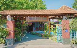 Riverside Plum Garden Homestay