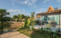 Sanctuary Nam Ngum Beach Resort