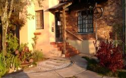 Autumn Breeze Manor and Lodge B&B