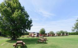 Cottage and Pension NANJA MONJA