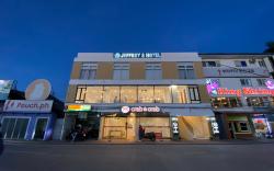Jeffrey S Hotel