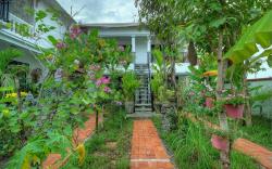 Dream Butterfly Garden Boutique Villa