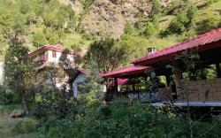 Devat Farm Cottages Tirthan Gushaini