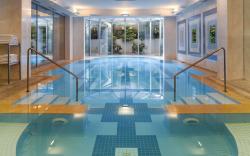 Holiday Inn Athens Attica Av Airport W. By IHG