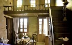 S.Nikolis' Historic Boutique Hotel
