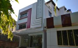 Serene Valley Hotel