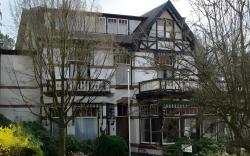 Zenzez Hotel & Lounge