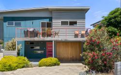 Poseidon 3 Bedroom Holiday House