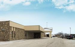 Econo Lodge Inn & Suites