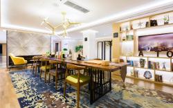 Atour Hotel Qingdao Wusi Square Yunxiao Road