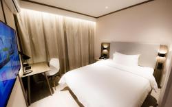 Hanting Hotel Beijing Zhaoyang Station