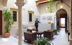 La Casa del Pozo Santo Apartments