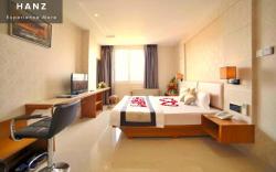 S79 Happy Hotel 2