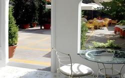 Hotel Canasta