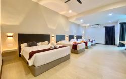 Luxury Townhouse II | Private 5 Star, 14Pax |