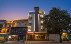 Via The Arrow Greator Kailash