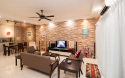 SKUDAI NEAR UTM JPO 4BR 3BA 5AC FREE WIFI TVBOX